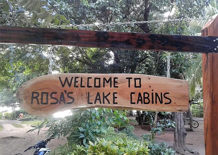 Rosa\'S Lake Cabins