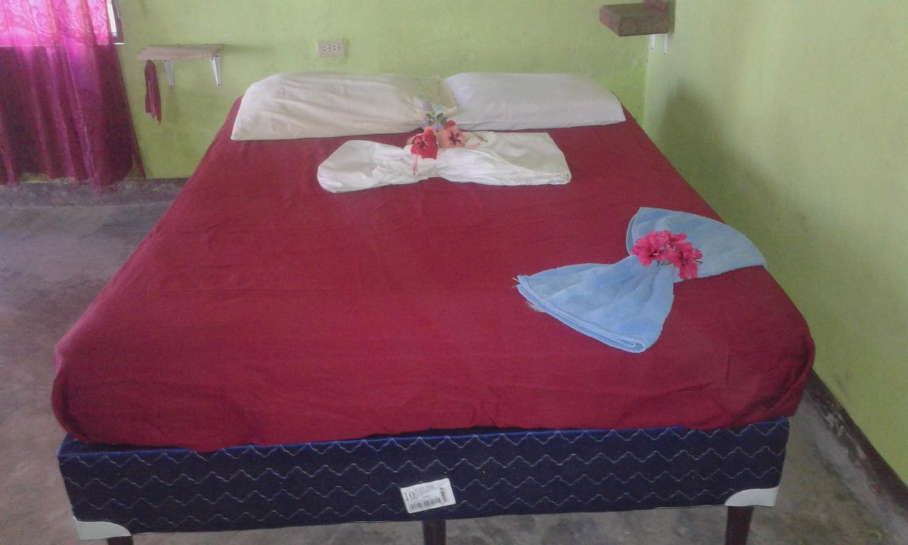 Rosa's Bed & Breakfast 2*